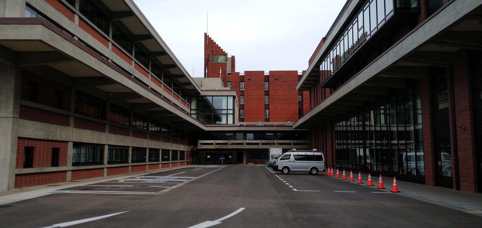 弘前市庁舎本館